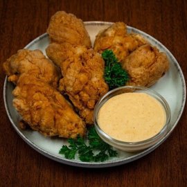 Kuřecí křidélka v křupavém obalu