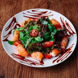 edelvejs-menu-salat-s-lososem